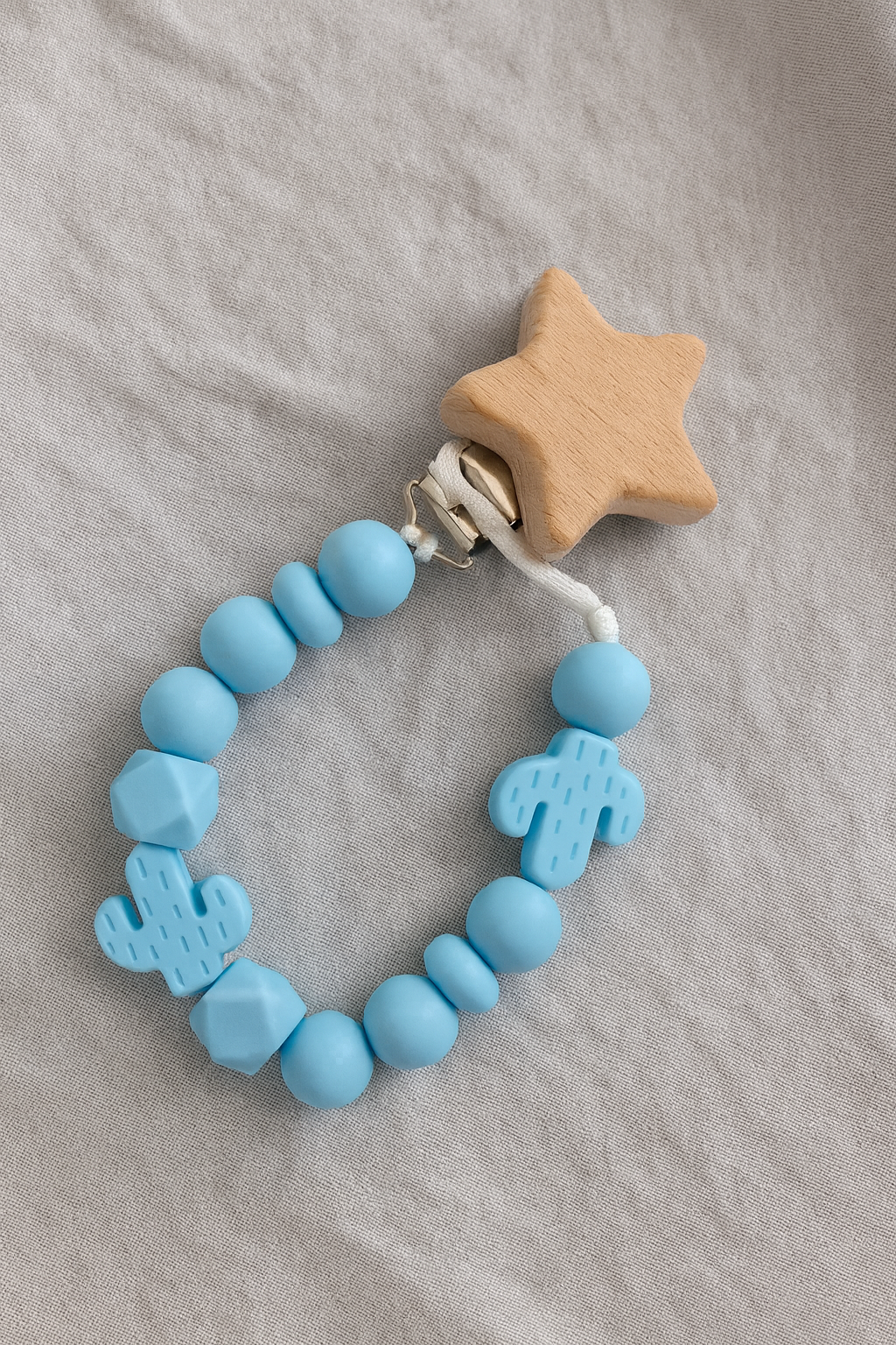 Attache-tétine fait main